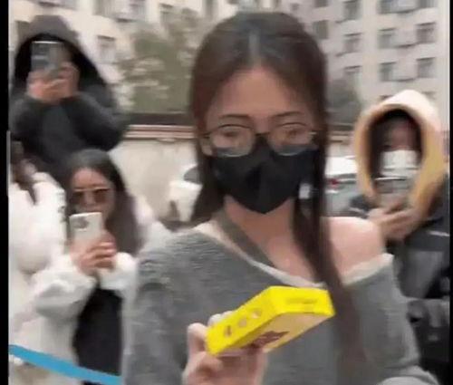 天天吃瓜娱乐八卦视频,揭秘娱乐圈最新热点，带你领略明星幕后故事